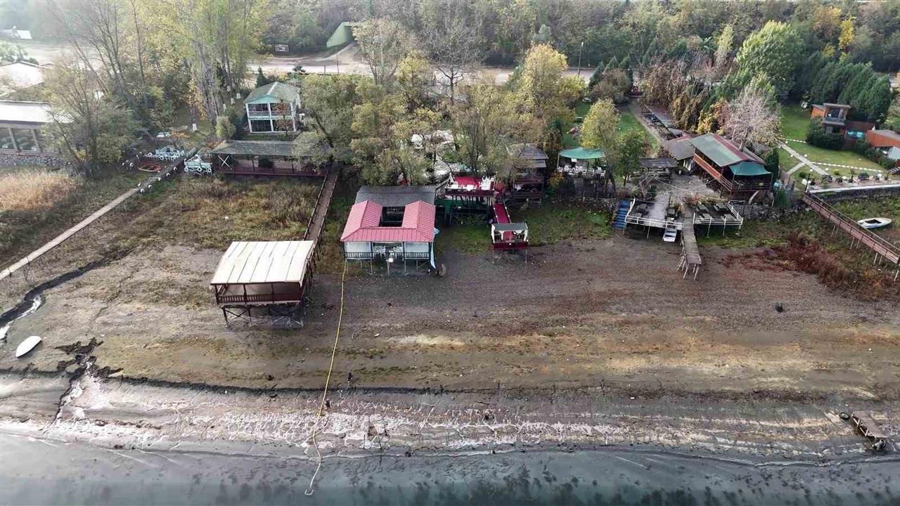 Sapanca Gölü çevresinde kaçak inşaatlarla ilgili 5 kilometrelik alan işgal altında.