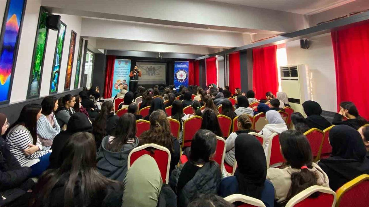Osmaniye'de Öğrencilere Yönelik Kişisel Güvenlik Eğitimi Düzenlendi