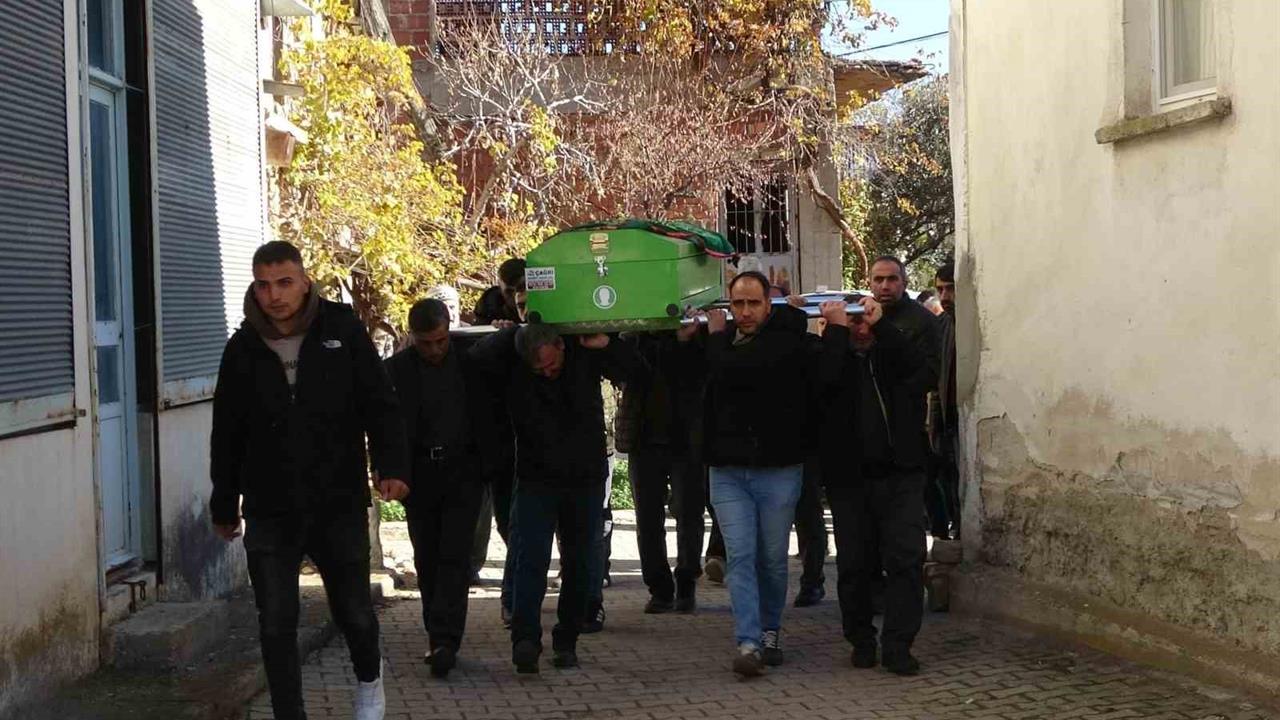 Uşak Eşme'de Trafik Kazasında Hayatını Kaybeden Mehmet Karaman Son Yolculuğuna Uğurlandı