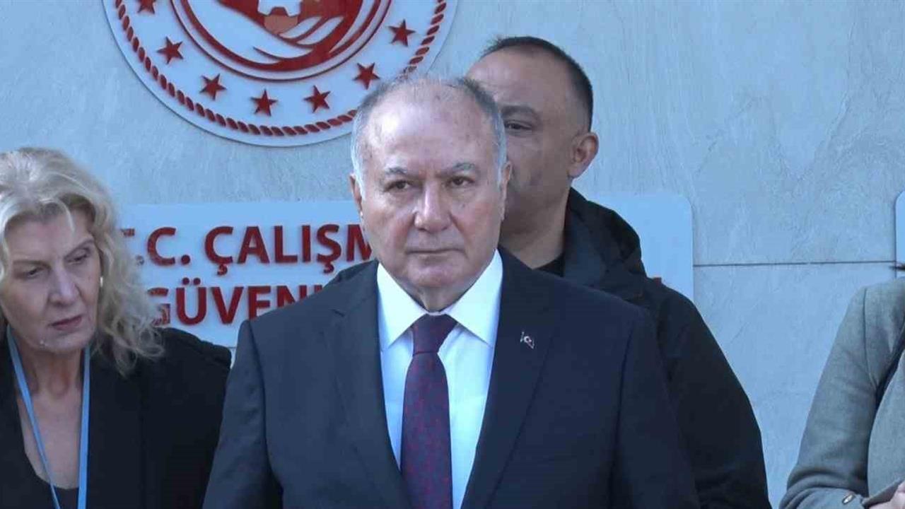 Ankara'da Asgari Ücret Tespit Komisyonu Öncesi Bakan Işıkhan ile Görüşme Yapıldı
