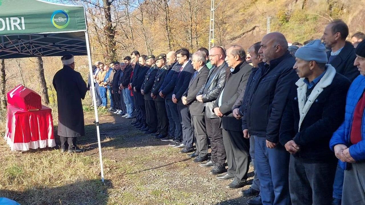 Ordu Akkuş'ta Kıbrıs Gazisi Mehmet Yeşer Son Yolculuğuna Uğurlandı