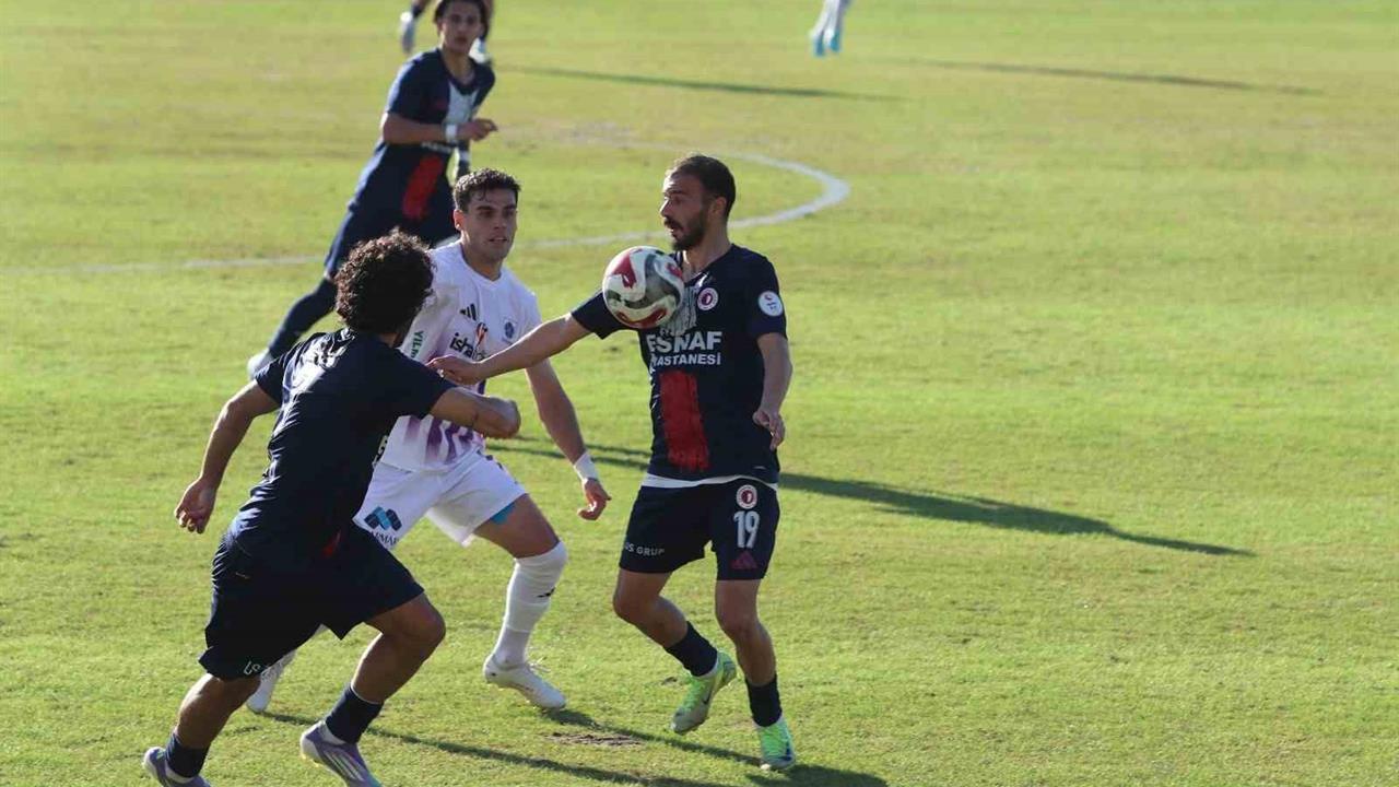 Muğla Fethiye'de Oynanan Maçta Fethiyespor ve Gebzespor 0-0 Beraberlik Elde Etti