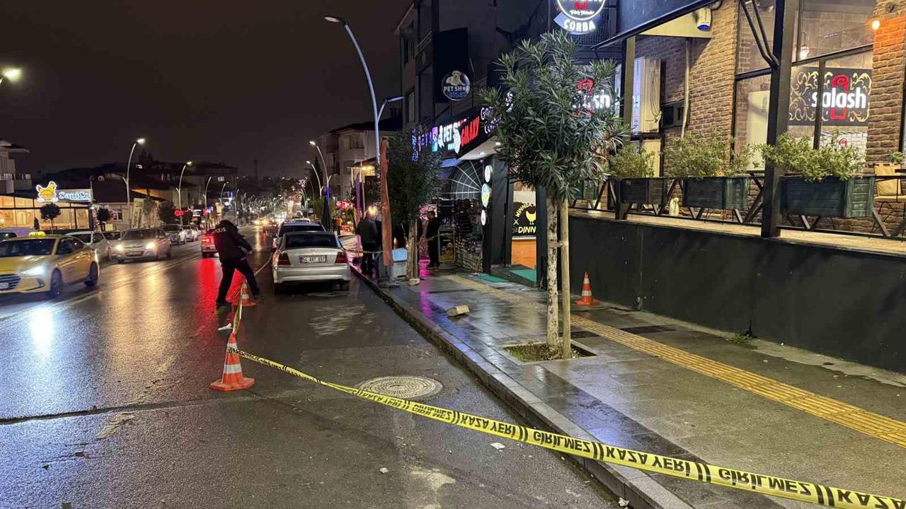 Sakarya Serdivan'da İki Esnaf Arasında Çıkan Silahlı Kavgada 1 Kişi Öldü, 1 Kişi Yaralandı