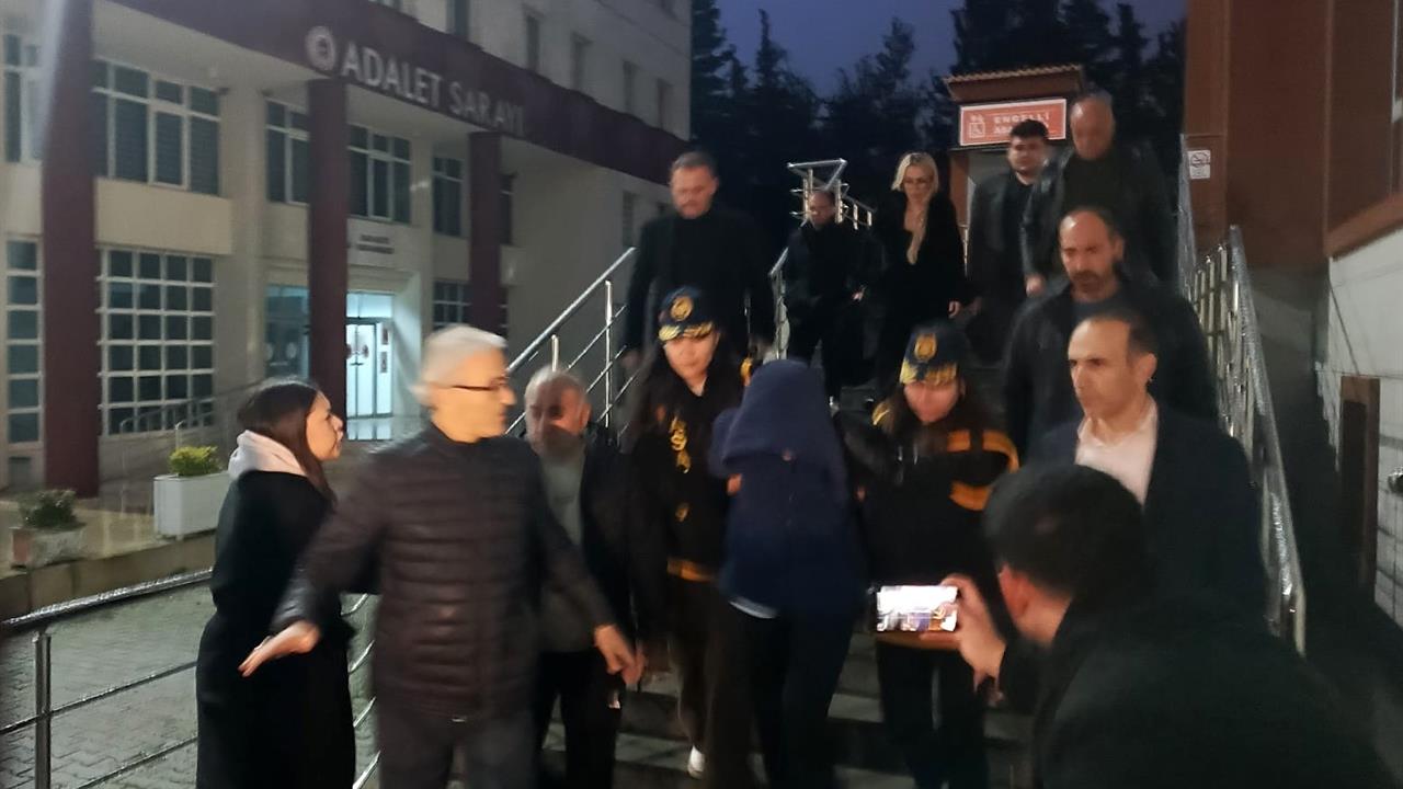 Yalova Çınarcık'ta Güllü'nün Kızı Kasten Öldürme Suçlamasıyla Tutuklandı