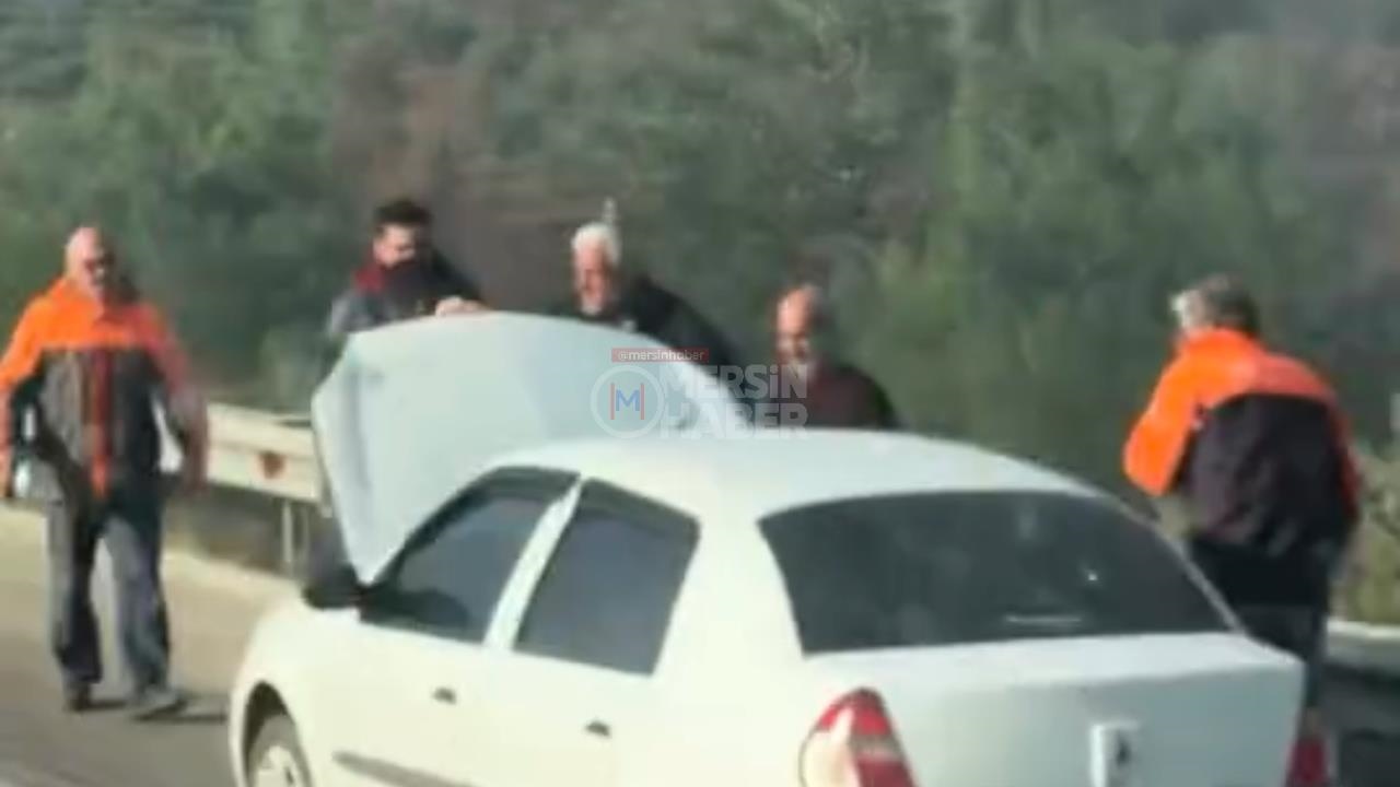 Mersin Otoyolu’nda Seyir Halindeki Otomobil Alev Aldı!