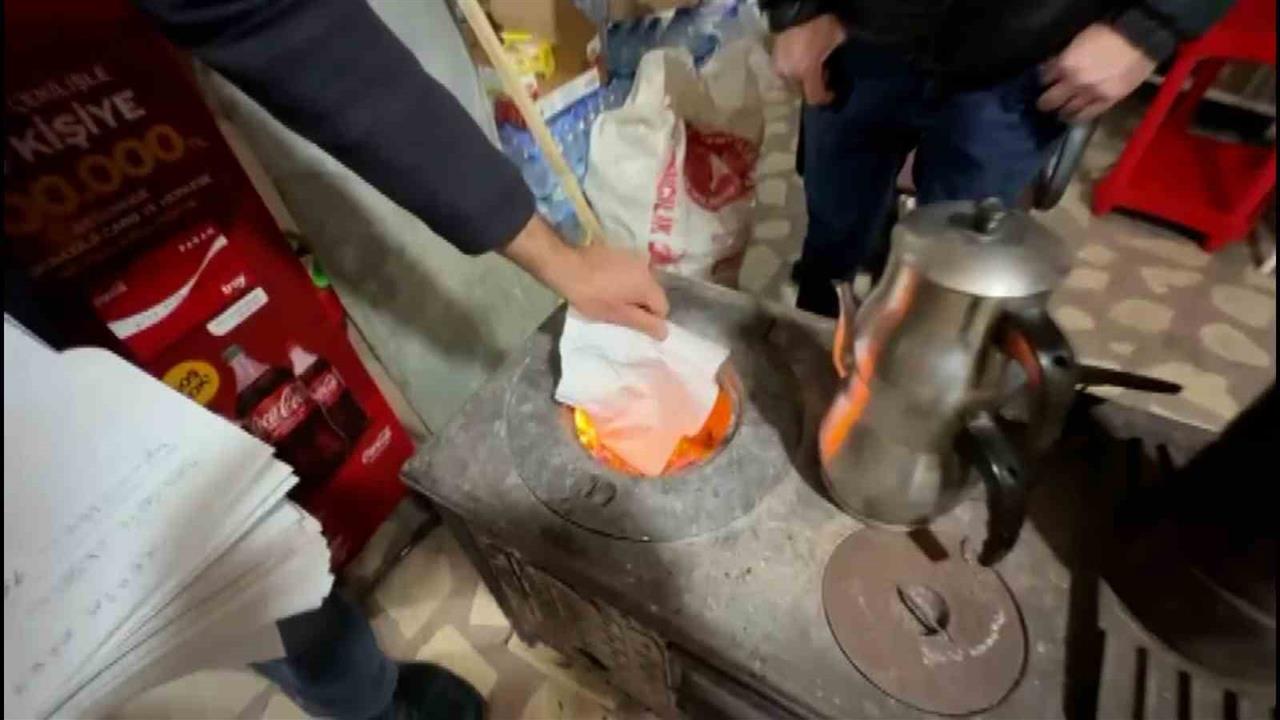 Sivas Zara'da Hayırsever, 100 Bin Liralık Veresiye Borcunu Ödedi