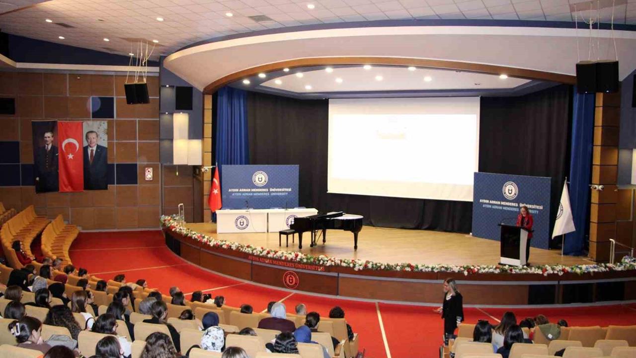 Aydın'da Adnan Menderes Üniversitesi Mezun Sempozyumu Gerçekleştirildi