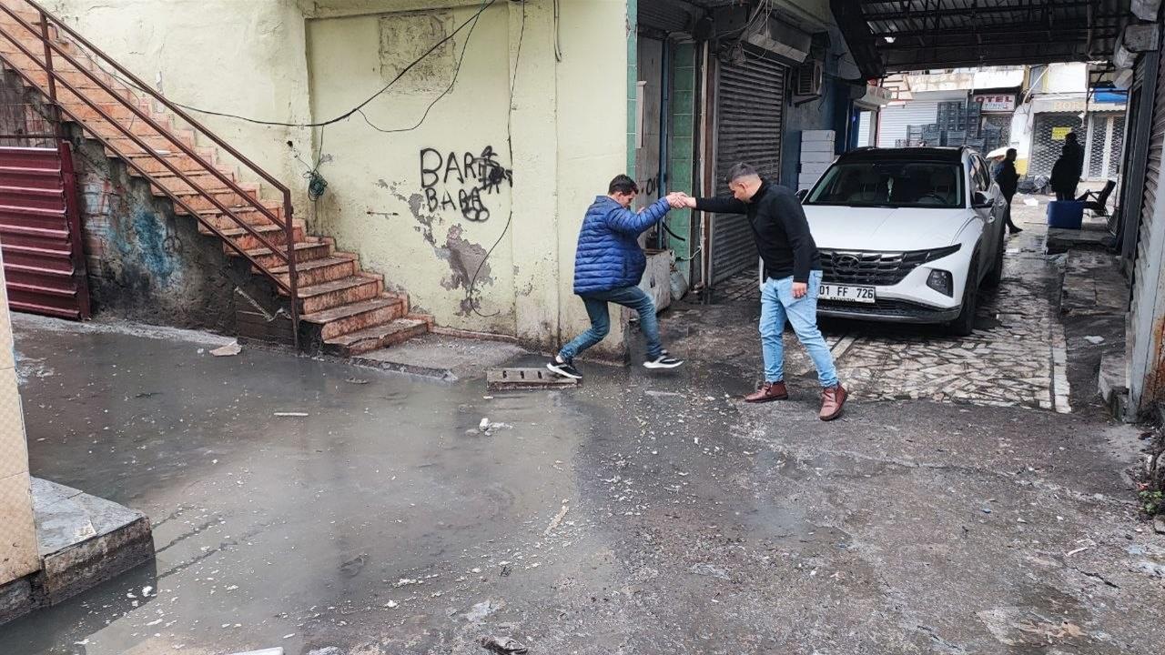 Adana Seyhan'da Esnaf, Kanalizasyon Problemi İçin Yetkililere Başvurdu