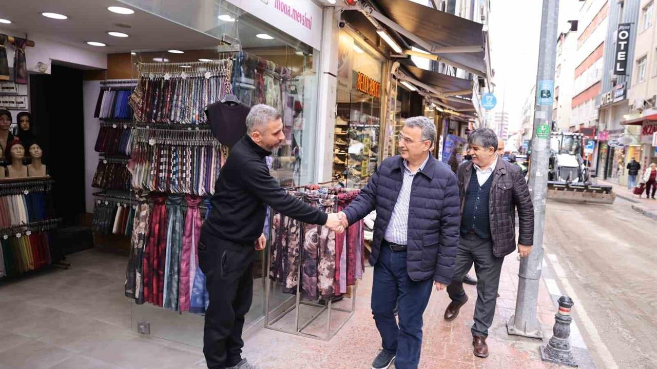 Samsun İlkadım'da Belediye Başkanı İhsan Kurnaz, Her Mahalleye Eşit Hizmet Ulaştıracaklarını Açıkladı.
