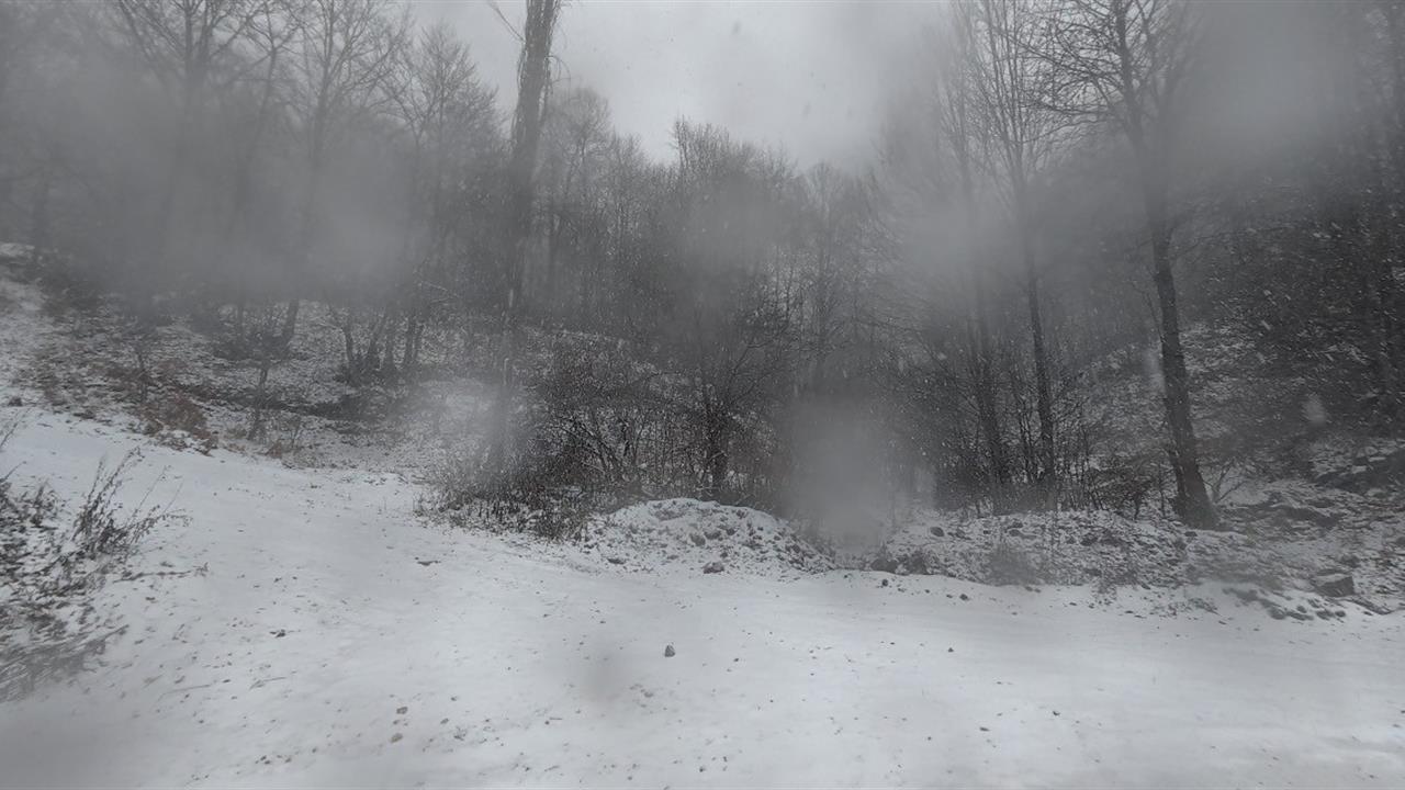 Tokat Başçiftlik'te Kar Yağışı Başladı, Hava Sıcaklıkları Düştü