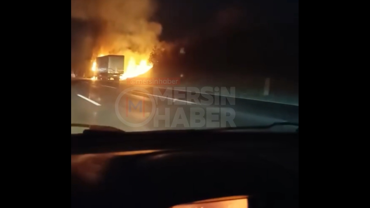 Tarsus’ta TIR Yangını