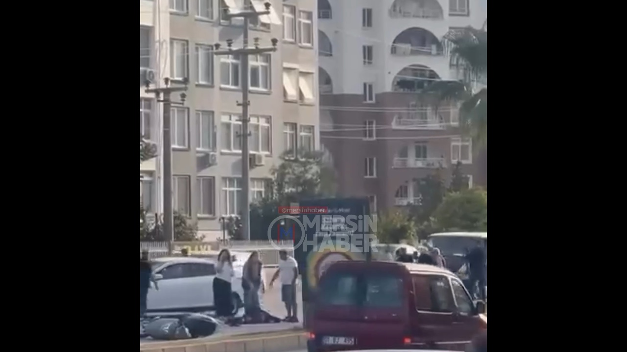 Mersin Mezitli Soli'de Gerçekleşen Motosiklet Kazasında Sürücü Yaralandı. Video Haber