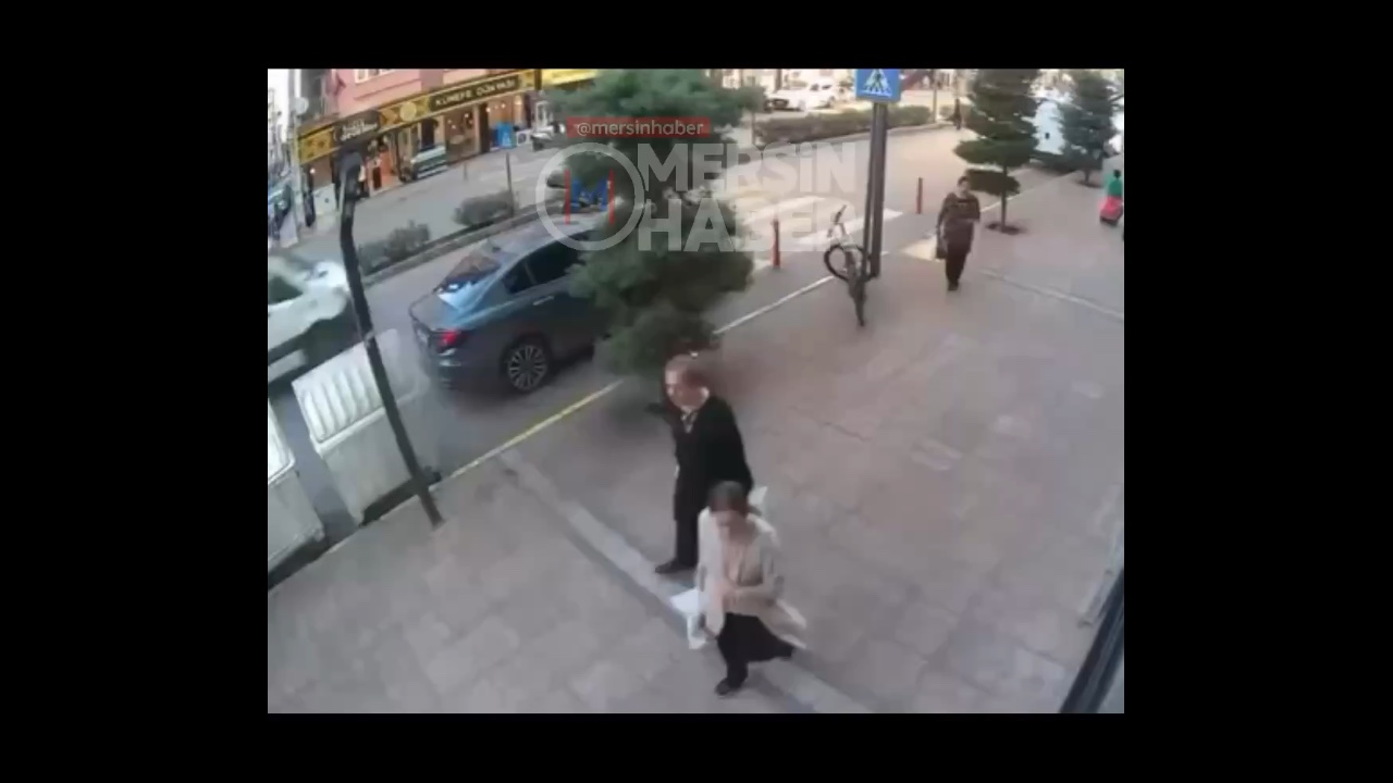 Mersin Toroslar'da Motosiklet Kazasında Yaralı Sürücü İçin Yardım Geldi. Video Haber