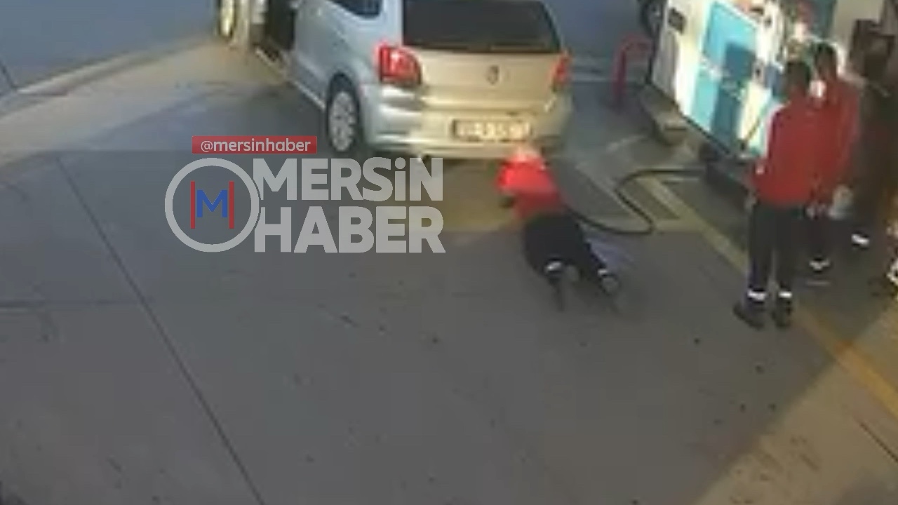Mersin'de Akaryakıt İstasyonunda Yaşanan Olayda Çalışan Kahramanlığa İmza Attı. Video Haber
