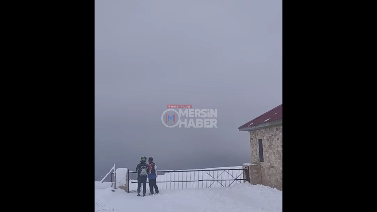 Mersin'de Karboğazı Zirvelerine Yılın İlk Karı Düştü. Video Haber