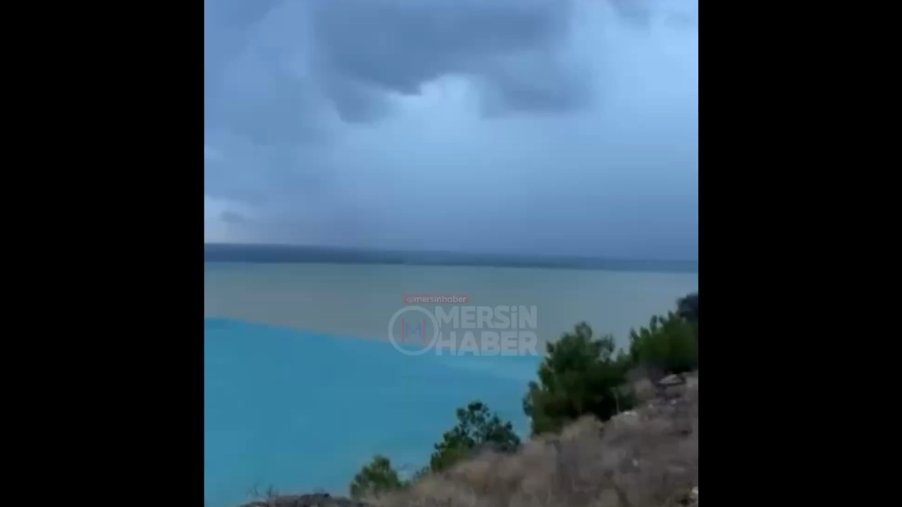 Mersin Aydıncık'ta Yaşanan Şiddetli Yağışlar Deniz Rengini Değiştirdi. Video Haber